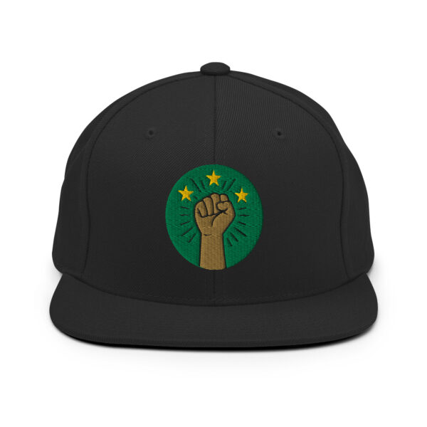 Casquette Snapback AES – Poing Africain & Étoiles de l’Unité - Broderie avant et arrière